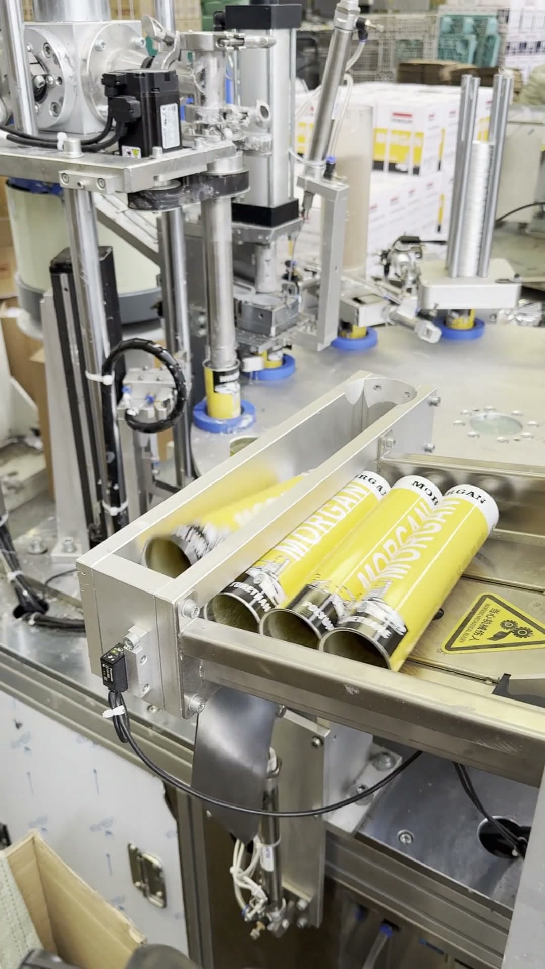 Printed sealant cartridges on the Jiaobao production line